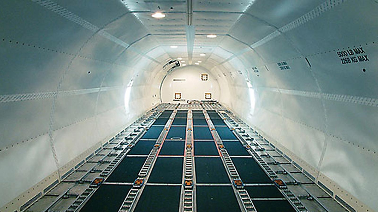 Boeing B737-300F Interior
