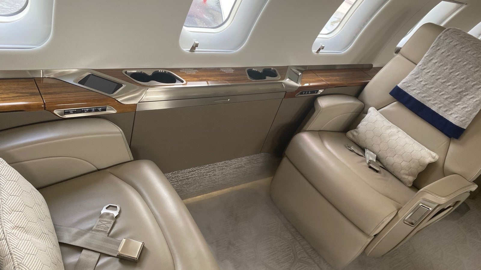 Bombardier Challenger 650 Interior