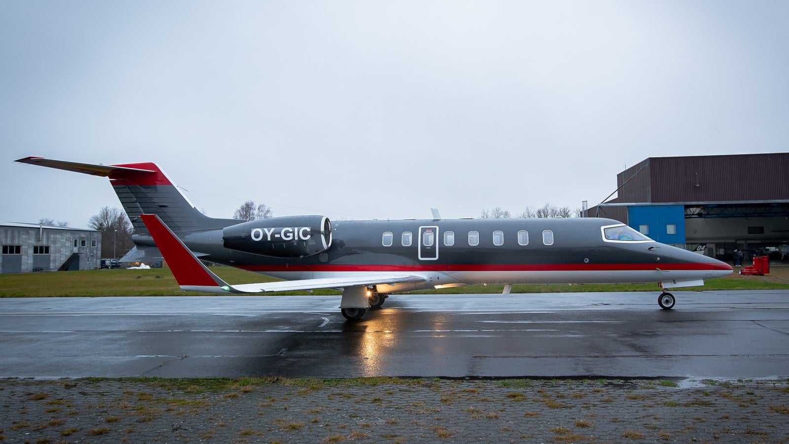 Bombardier Learjet 45 Exterior