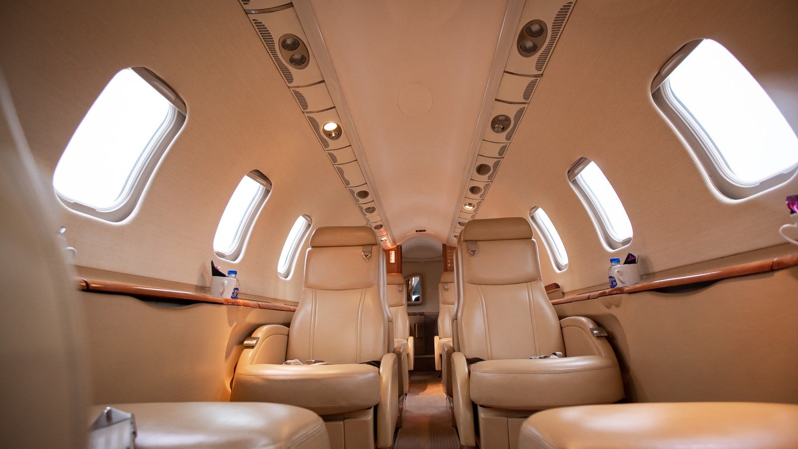Bombardier Learjet 45 Interior