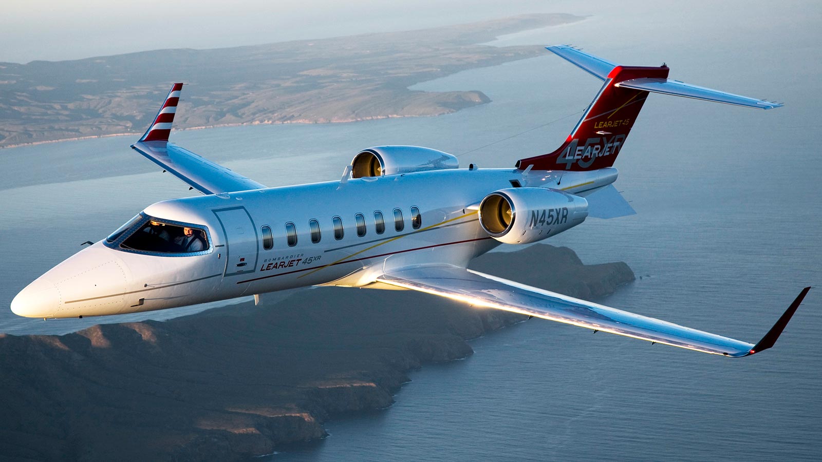 Bombardier Learjet 45XR Exterior