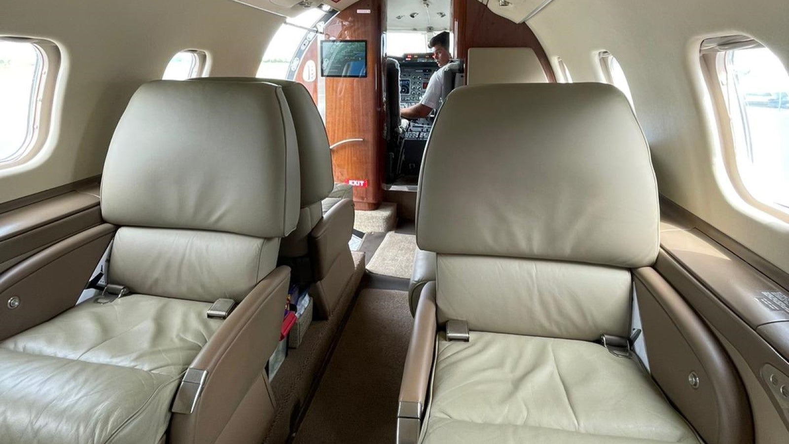 Bombardier Learjet 60 Interior