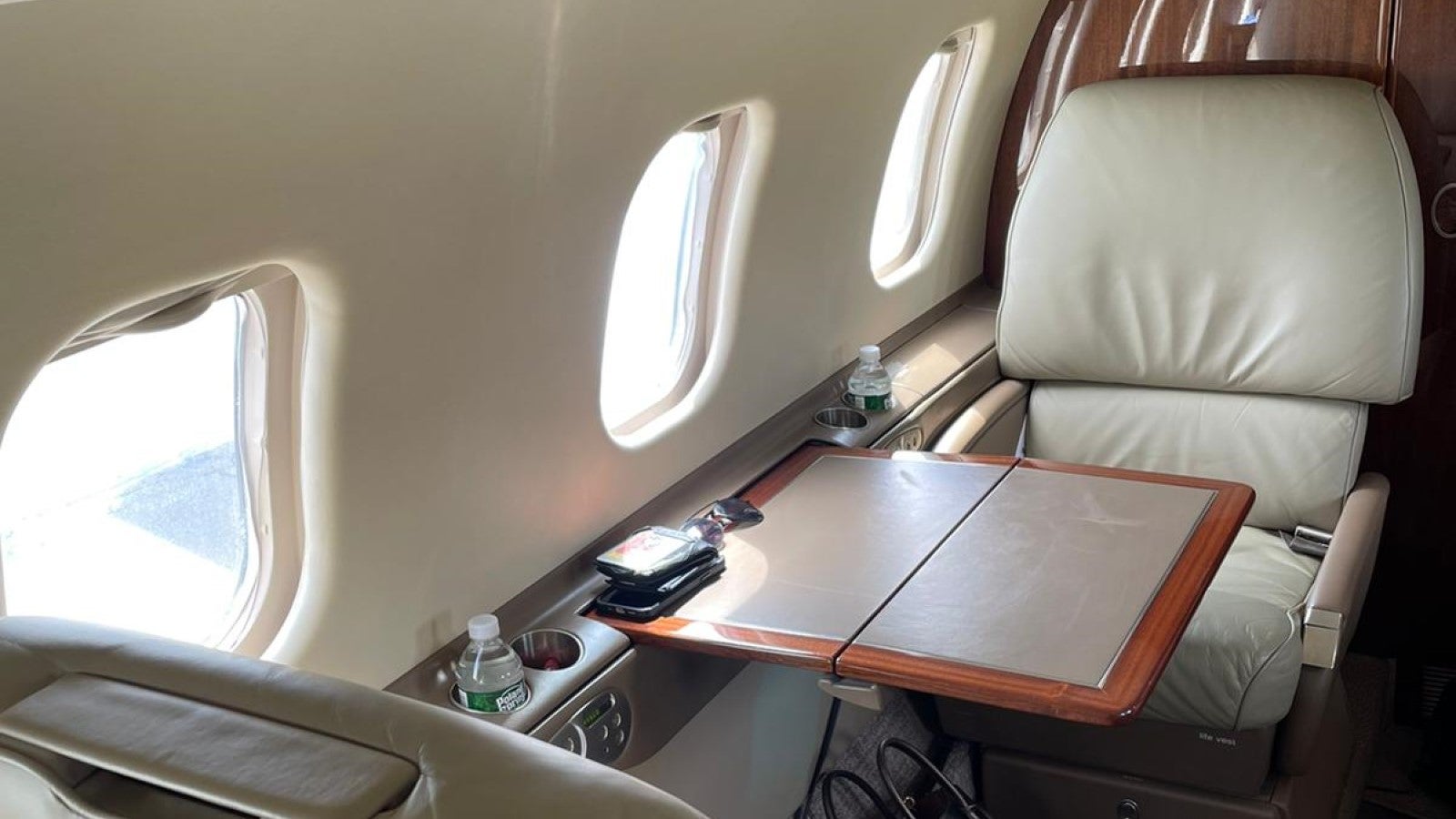 Bombardier Learjet 60 Interior