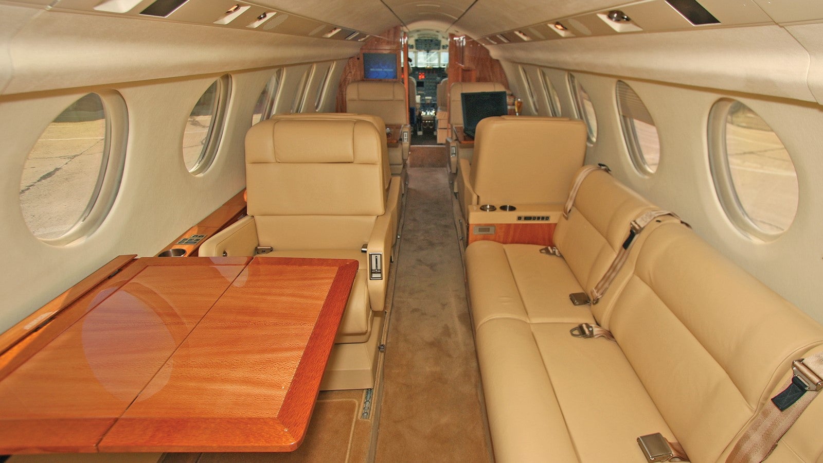Dassault Falcon 50 50EX Interior