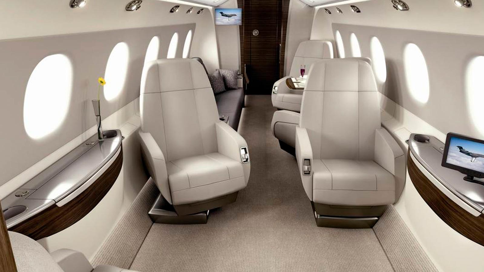 Embraer Legacy 450 Interior