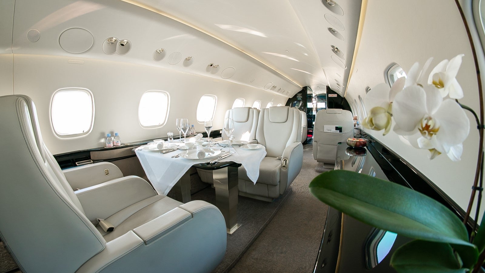 Embraer Legacy 650 Interior