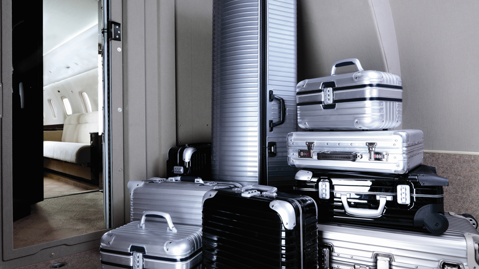 Embraer Legacy 650 Interior