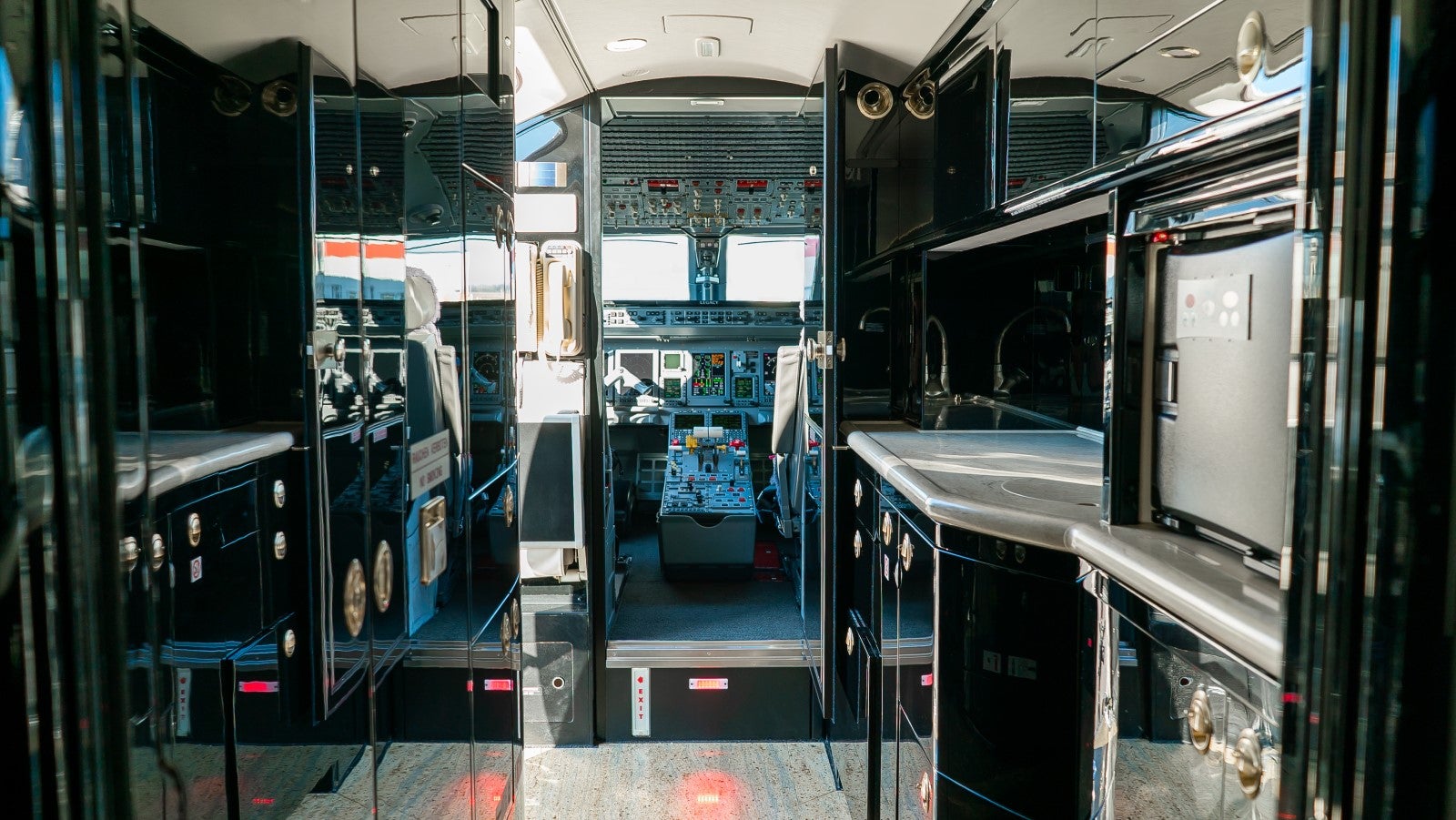 Embraer Legacy 650 Interior