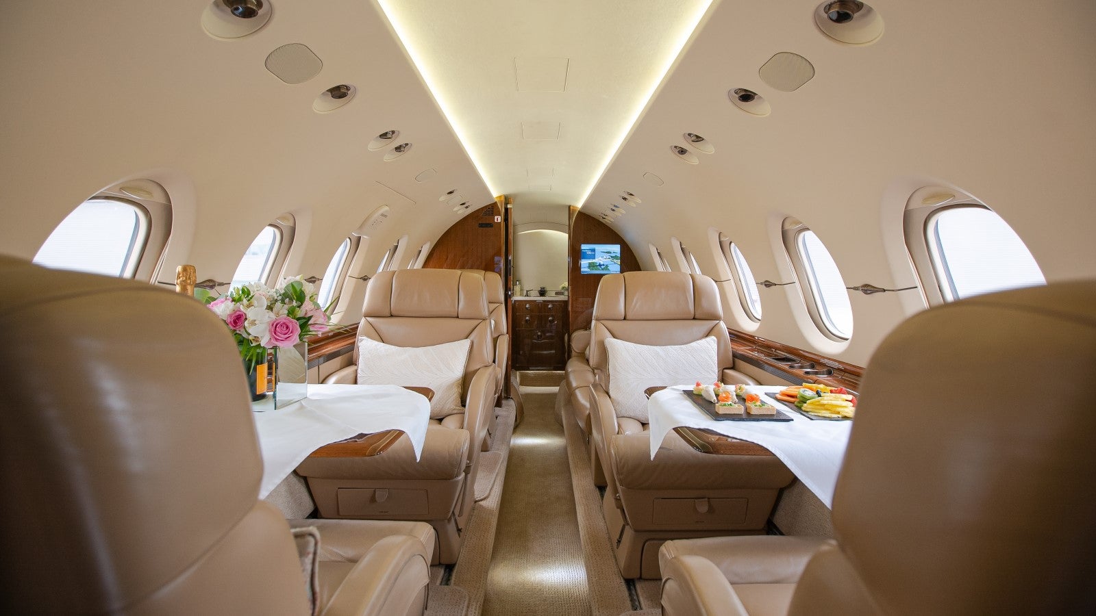 Hawker Beechcraft 900XP Interior